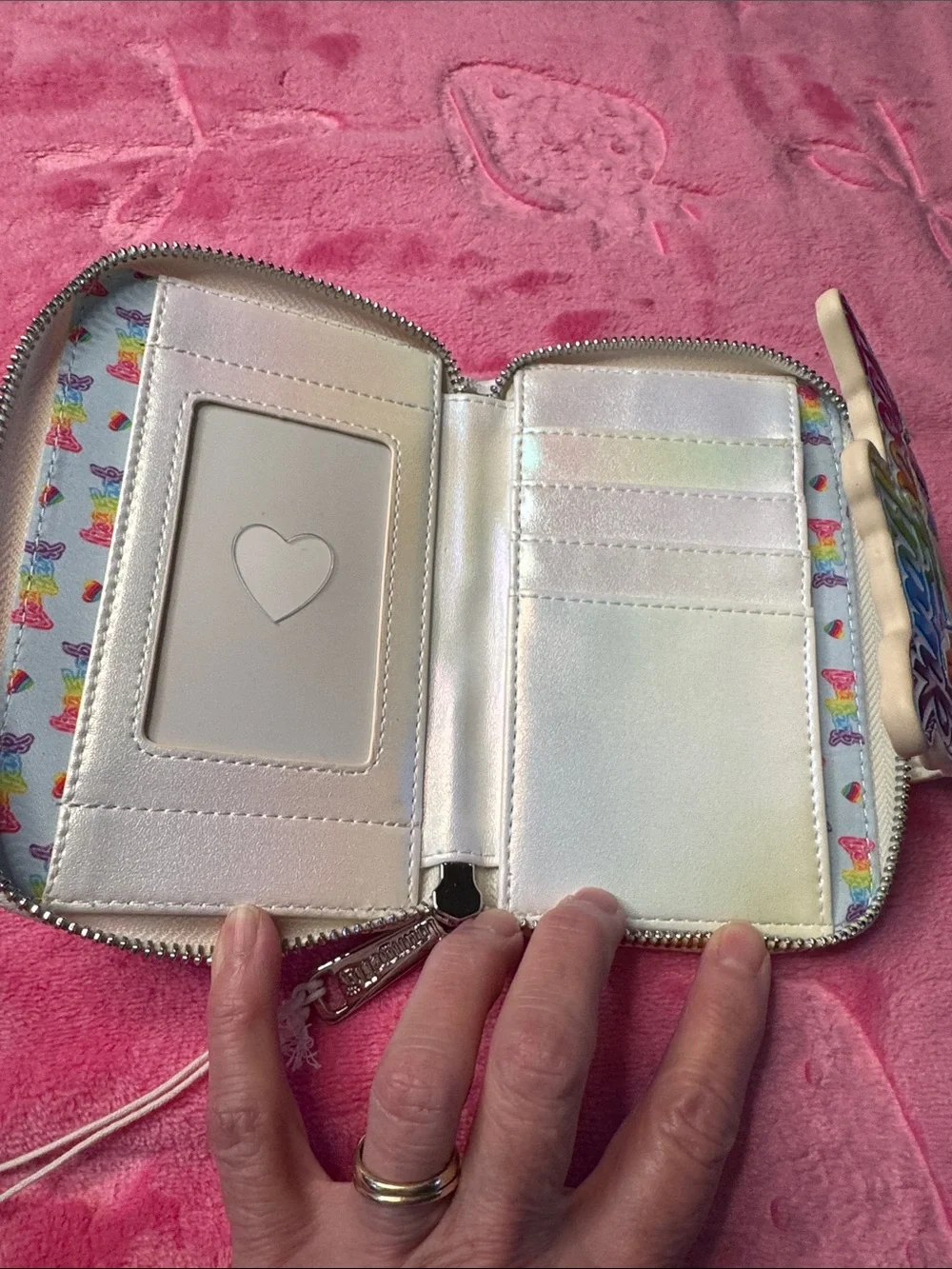 Lisa Frank x Loungefly Rainbow Logo Zip Around Wallet – Pearlized White – NWT